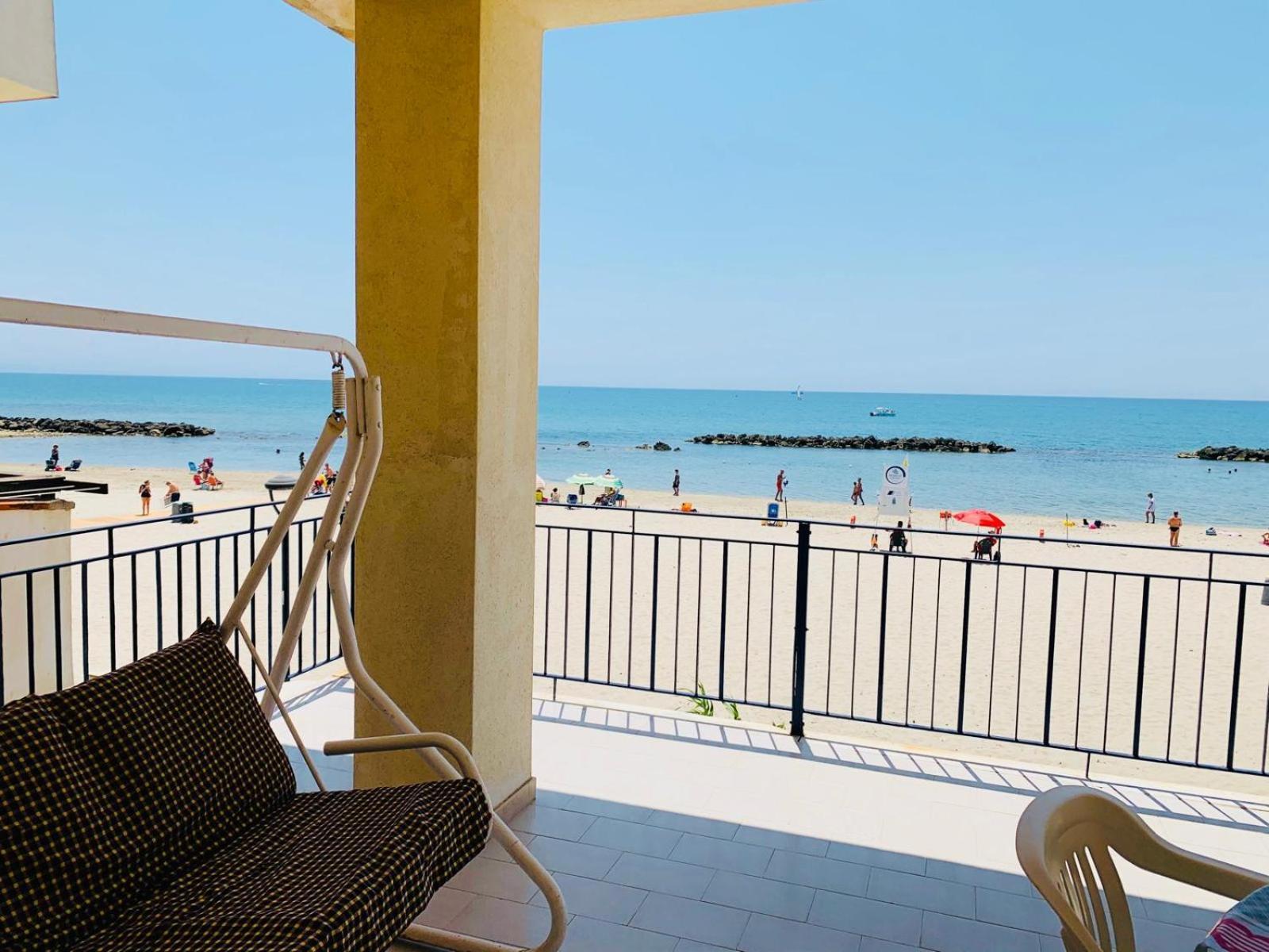 Case La Spiaggia شاكا المظهر الخارجي الصورة