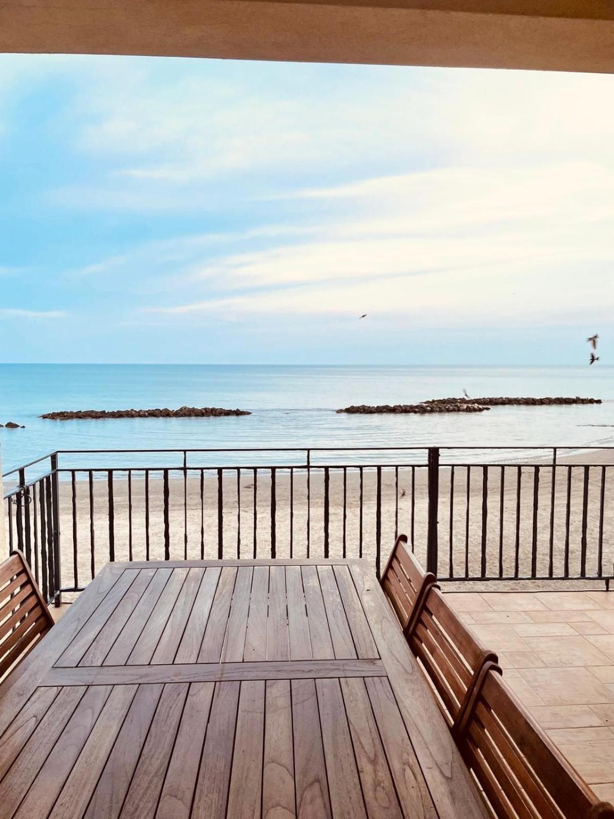 Case La Spiaggia شاكا المظهر الخارجي الصورة