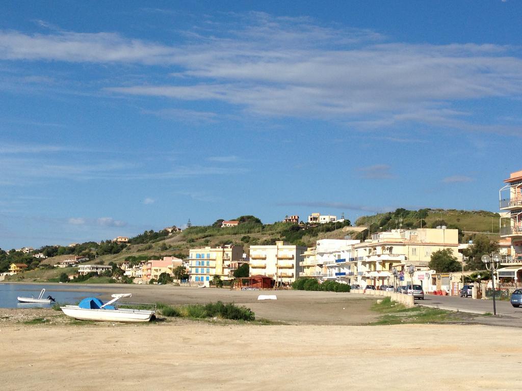Case La Spiaggia شاكا المظهر الخارجي الصورة